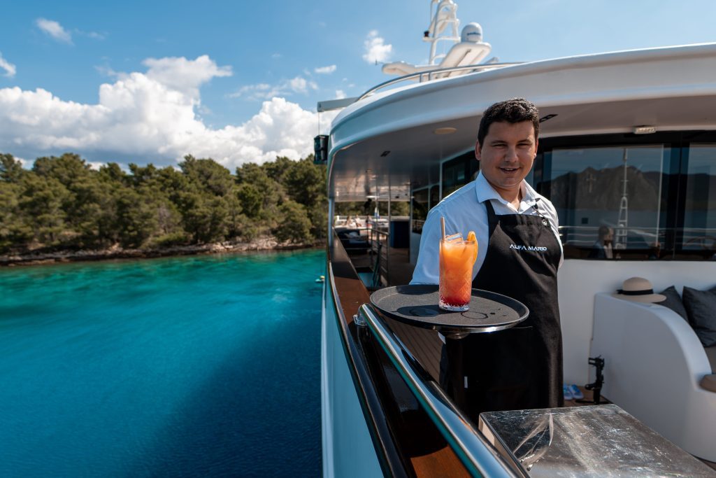 757502510-alfa-mario-lifestyle-exterior2025-38